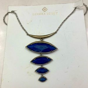 Kendra Scott necklace